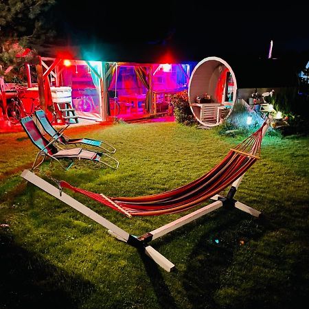 Behappy Woodhouse Villa Jastrzebia Gora Bagian luar foto