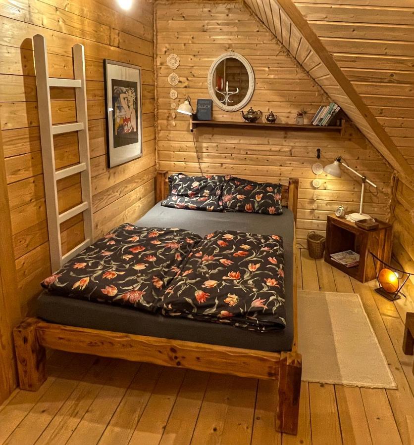 Behappy Woodhouse Villa Jastrzebia Gora Bagian luar foto