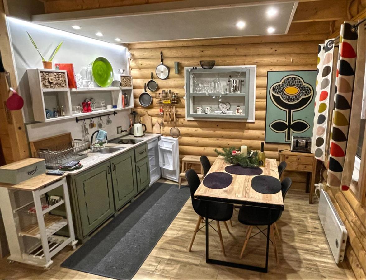 Behappy Woodhouse Villa Jastrzebia Gora Bagian luar foto