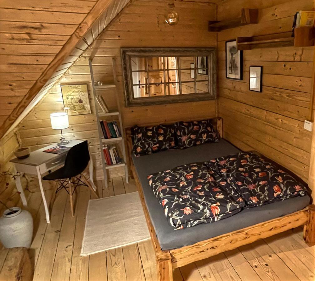 Behappy Woodhouse Villa Jastrzebia Gora Bagian luar foto