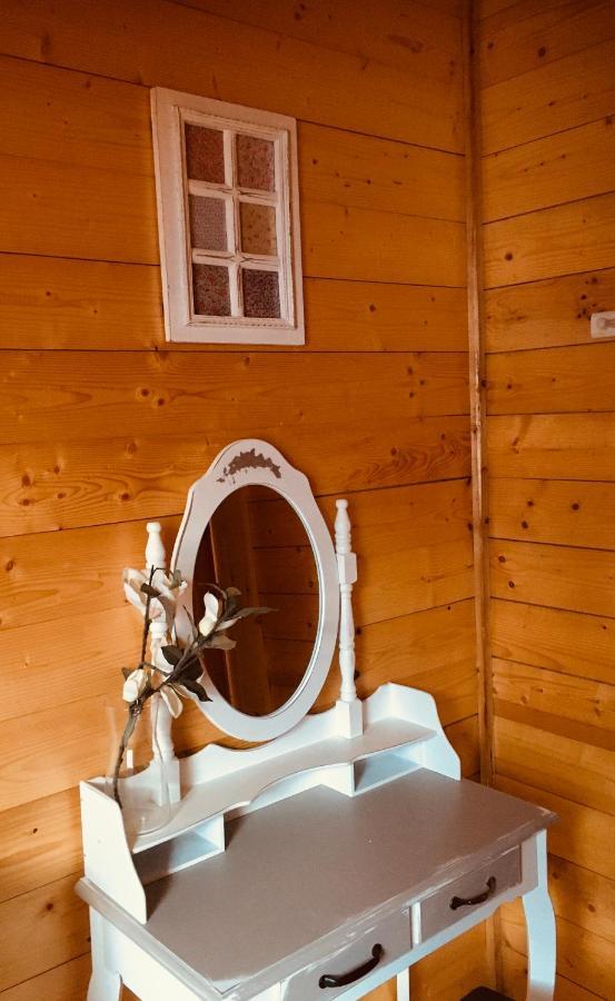 Behappy Woodhouse Villa Jastrzebia Gora Bagian luar foto